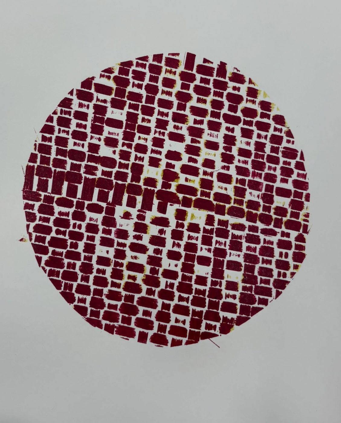 A monotype in a round field